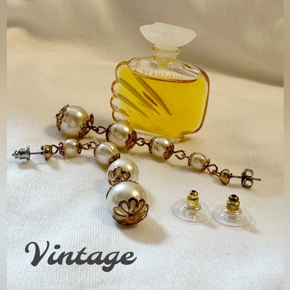 Jewelry - Vintage Pearl Dangle Earrings